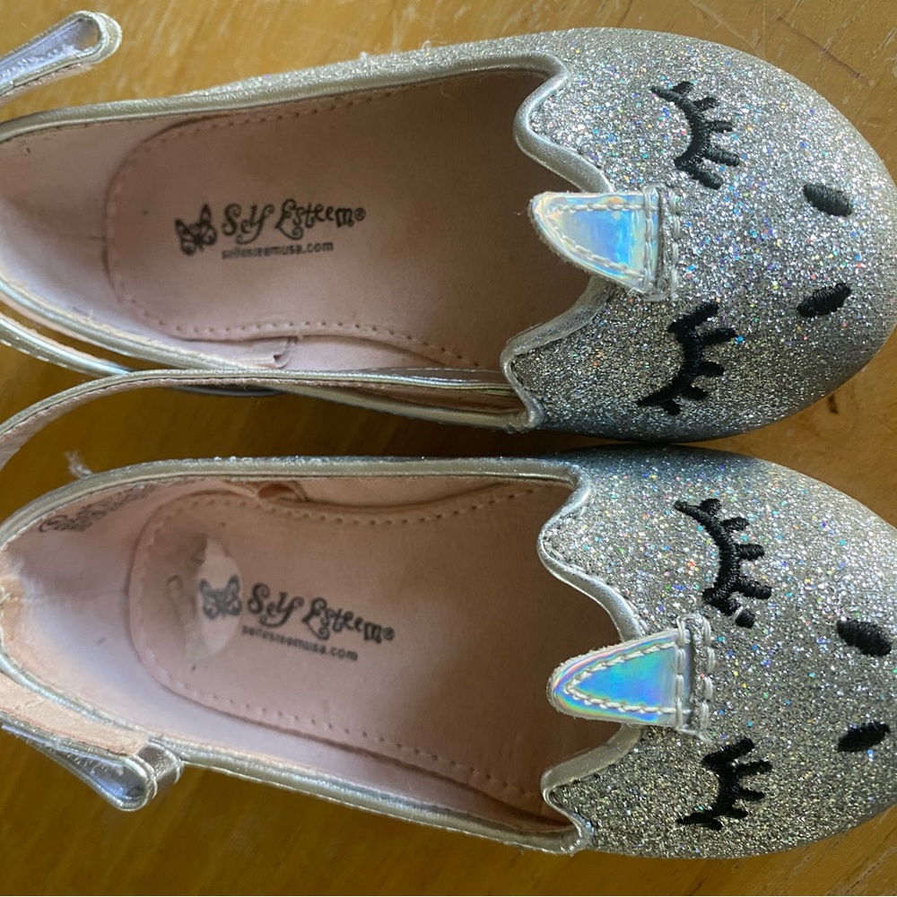 Cat face shoes